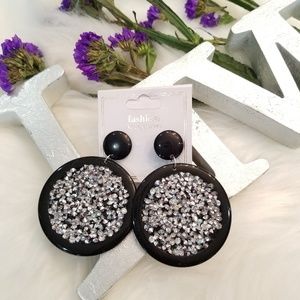 Silver rhinestone circle earring